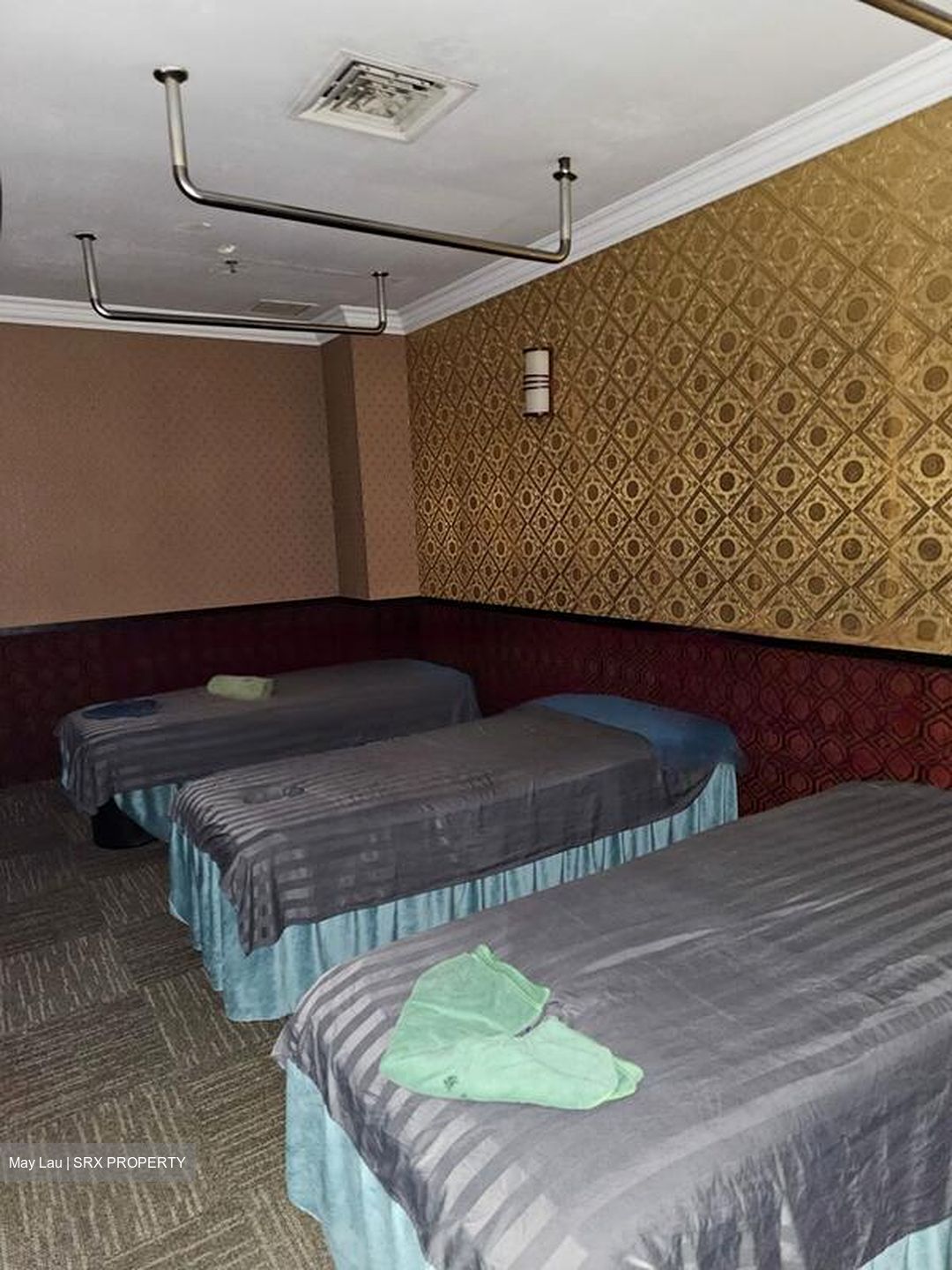 Roxy Square (D15), Retail #453574081